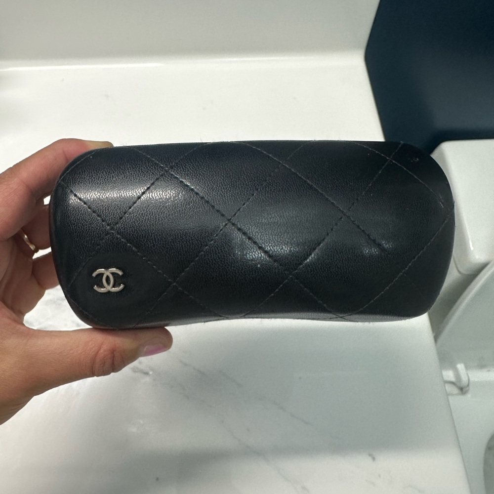 CHANEL Pink and Black Oversized Sunglasses - Picture 11 of 15